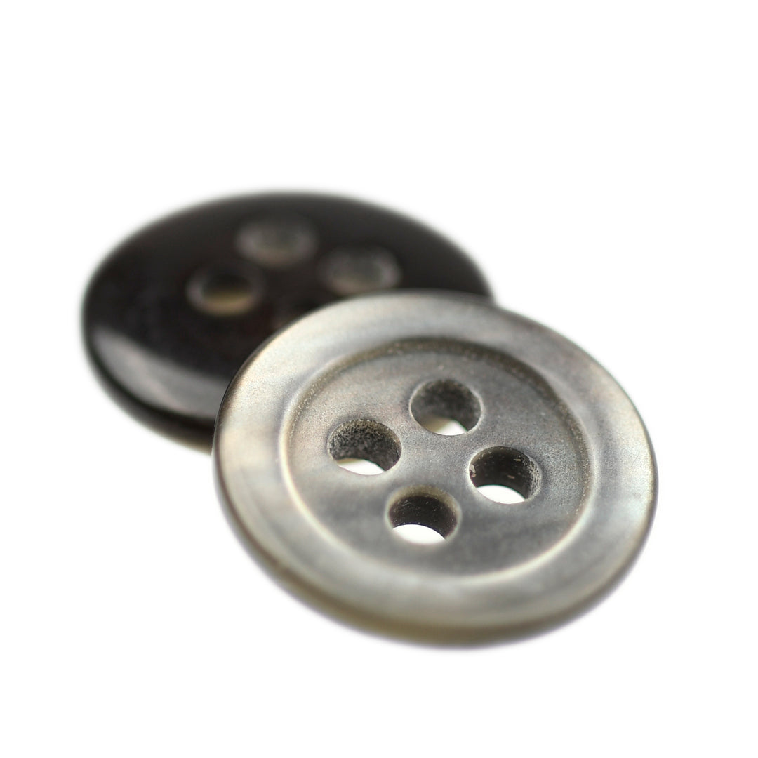 FOUR-HOLE GLOSSY RIM BUTTON PEARL GREY