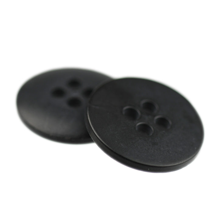 FOUR-HOLE FLAT BUTTON MATTE BLACK