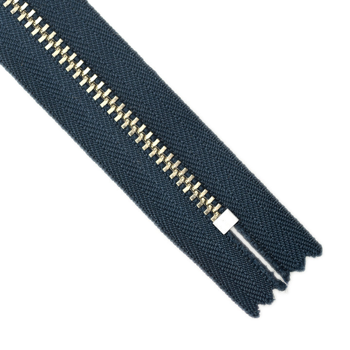 YKK METAL CLOSED-END ZIP NO.4.5 NICKEL COL 560 NAVY